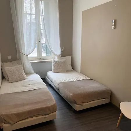 Au Pied Des Remparts - Climatise - Terrasse - 61-1 Apartment *