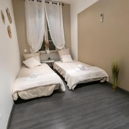 Apartment Au Pied Des Remparts - Climatise - Terrasse - 61-1 *